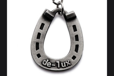 de-lux-metal-keychain