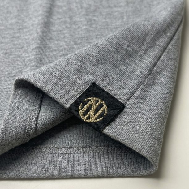 woven-label-manhattan-fold-metallic
